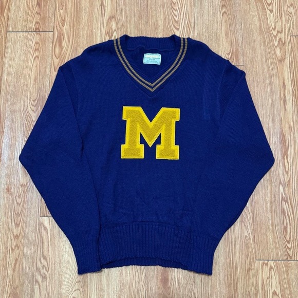 Other - Michigan Wolverines Men's Sweater Size 42 Bristol Embroidered Patch College